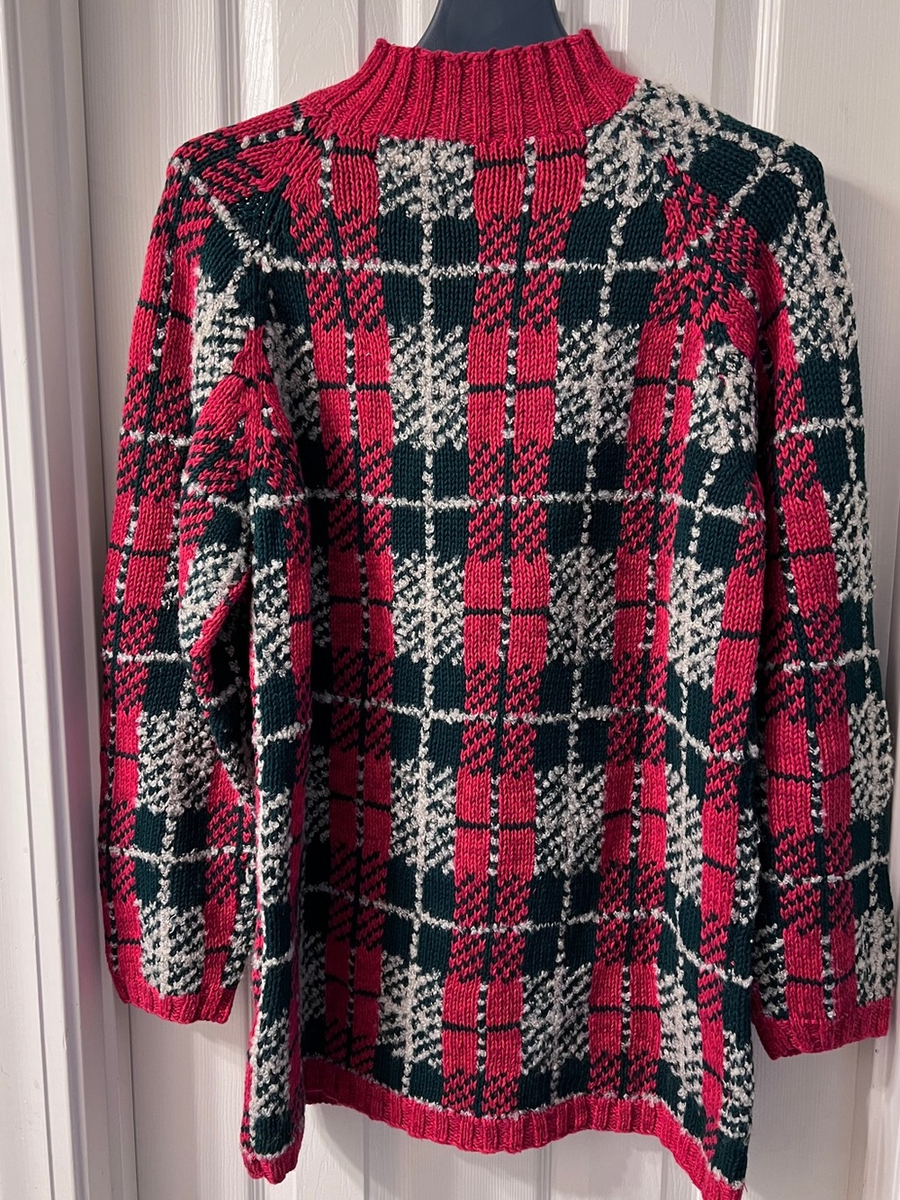 Eagle’s Eye Red, Green & White Plaid Knit Sweater - Women's Cozy Pullover - M